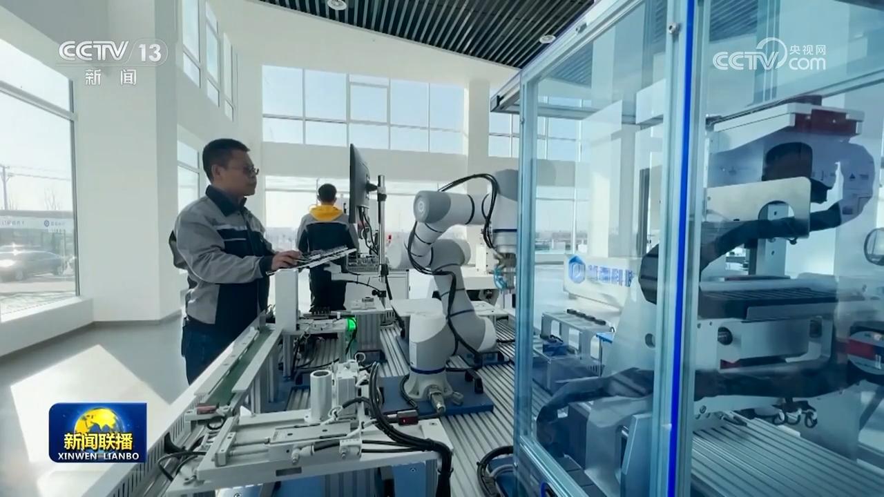 多领域数据“火热”显示中国经济韧性强、活力足——以集成电路产业为例